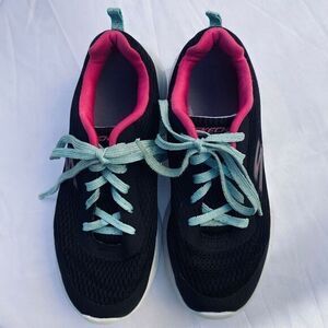 Skechers Sneakers Size 5